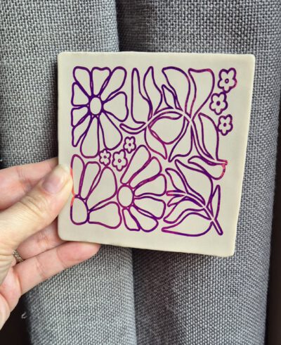 Tegeltje met tekst
Bloemenpatroon beige