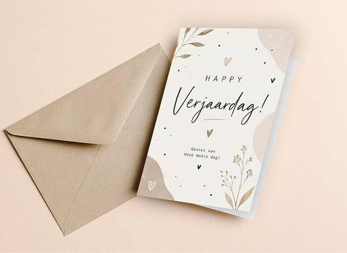 Dubbele kaart inclusief envelop
Happy verjaardag