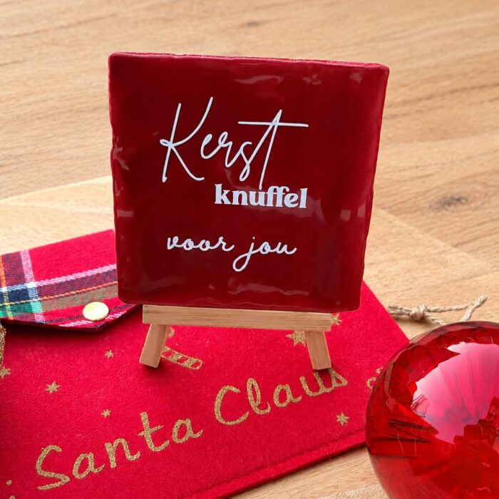 Kerstknuffel tegel rood